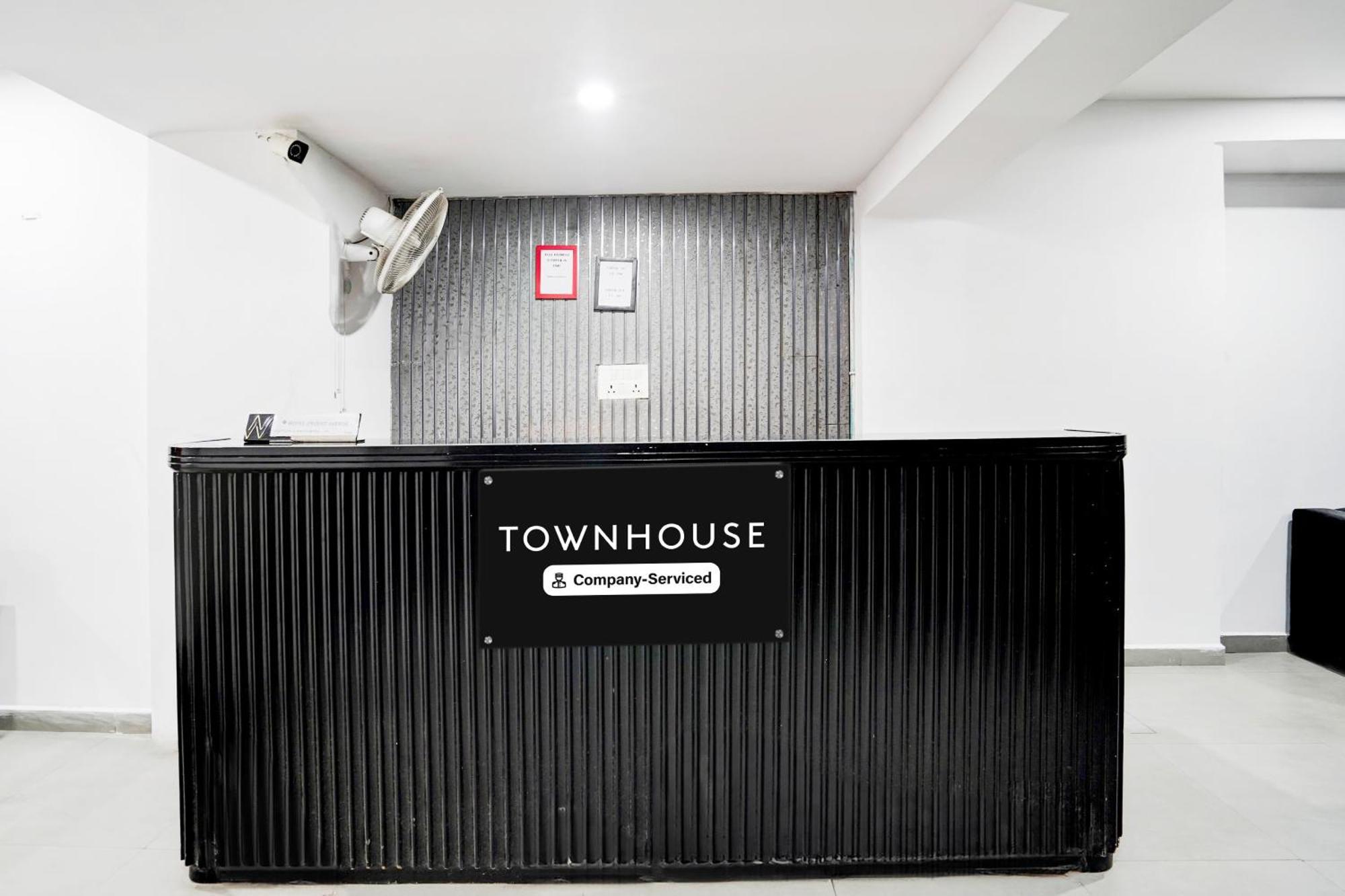 Отель Super Townhouse Nagpur Railway Station Экстерьер фото